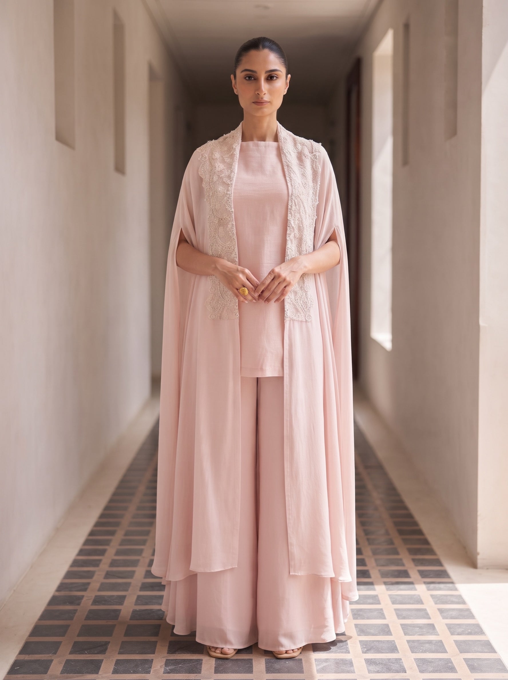 Pearl grace cape Set