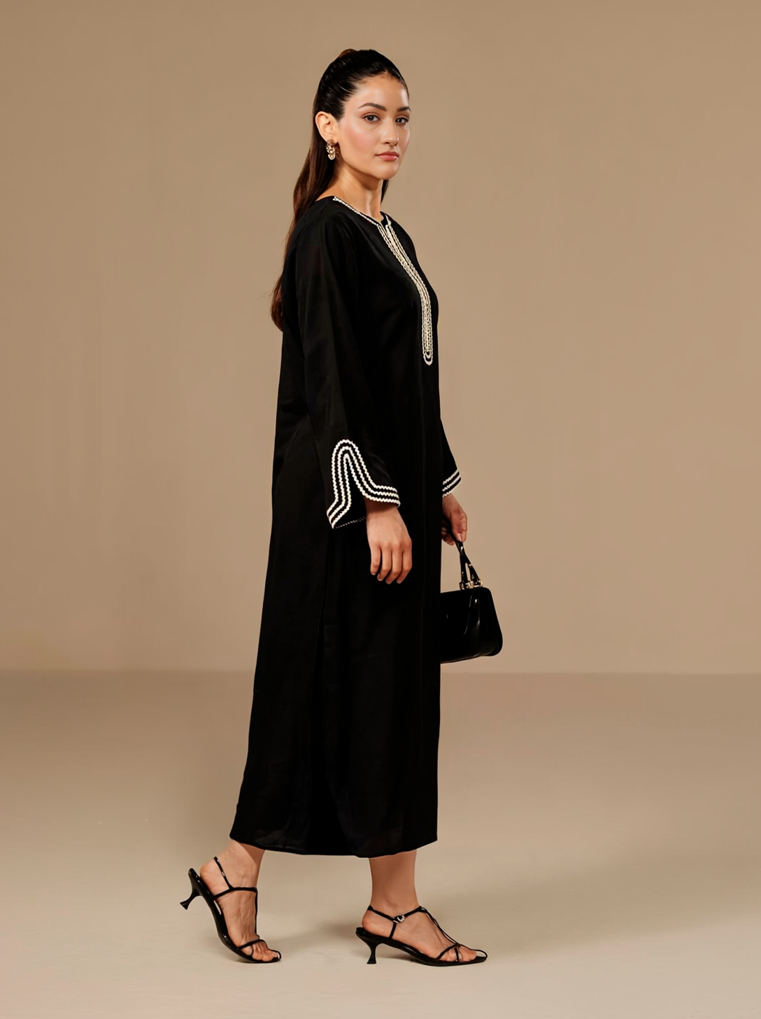 Monochrome Kaftan