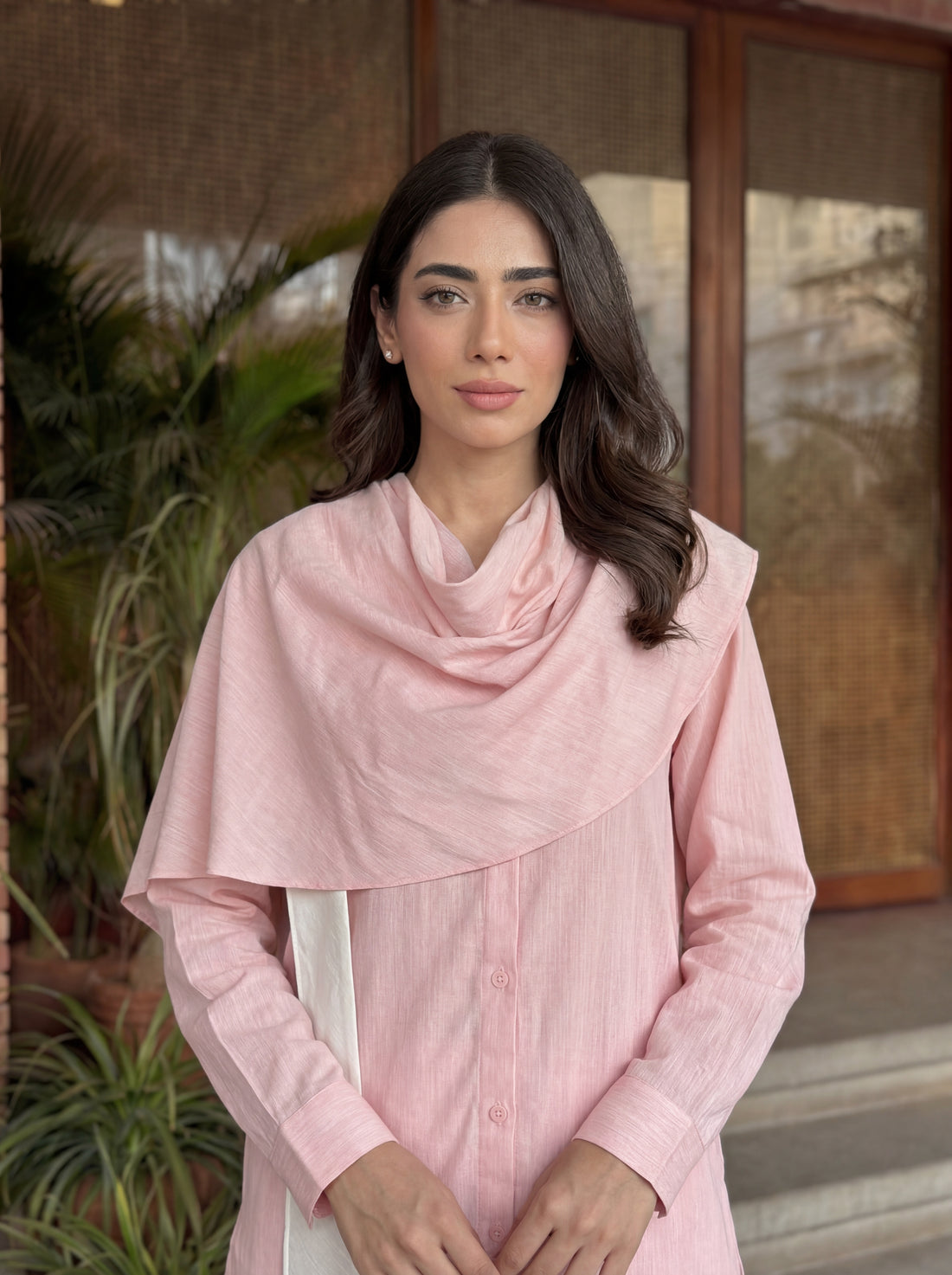 2-piece set: relaxed shirt with tapered pants